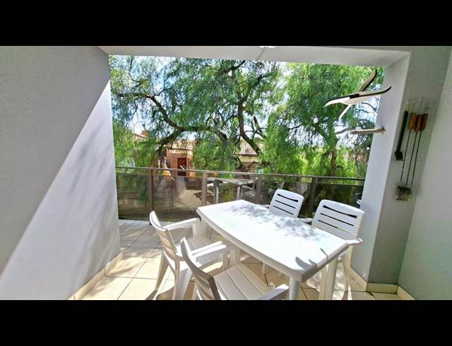 2 BEDROOM APARTMENT FOR SALE IN HARTENBOS